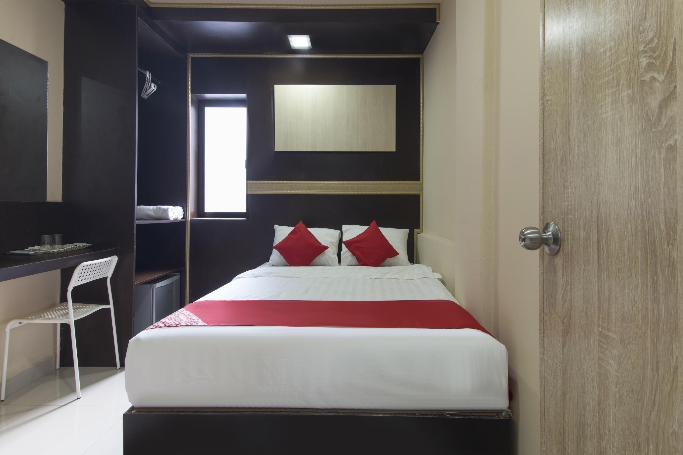Oyo 697 Niche Valley Hotel Kuala Lumpur Exterior photo
